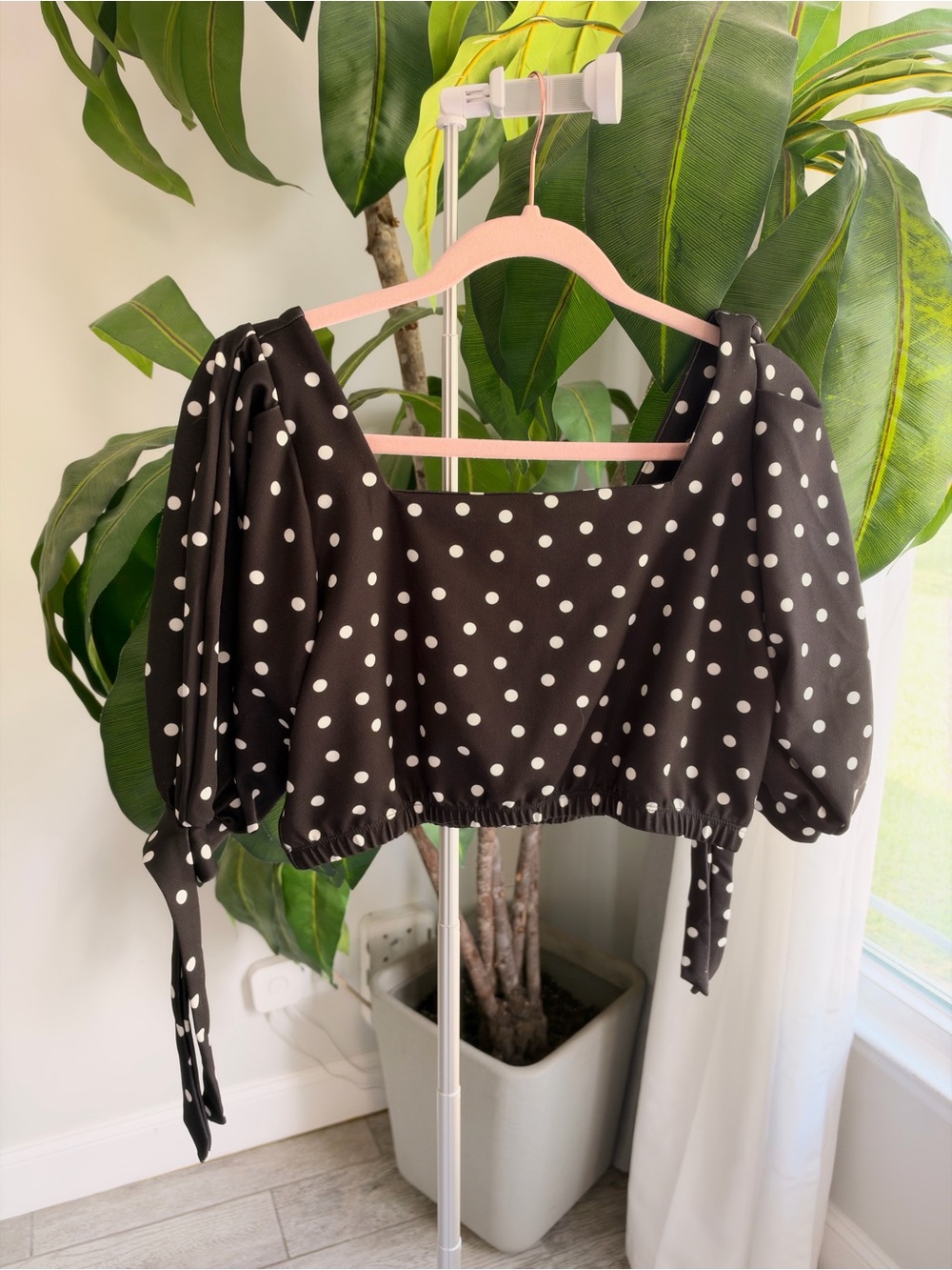 ASOS Black and White Polka Dot Puff Sleeve Crop Top